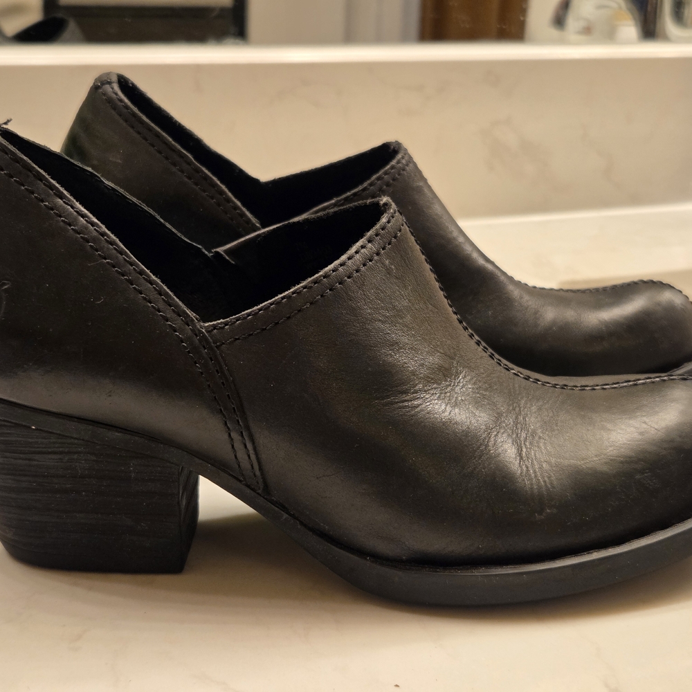 BORN Elegant Black Leather Women's Shoes